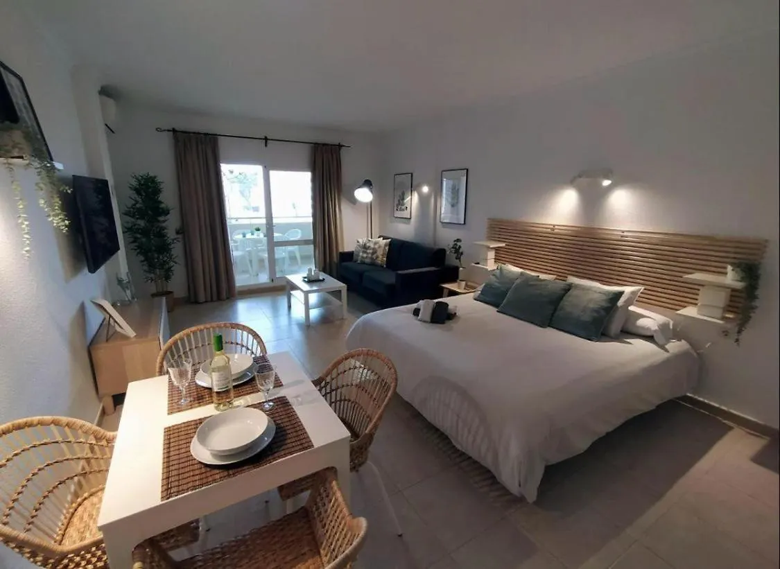 Studiolaegenhet I Benal Beach Benalmadena Apartment